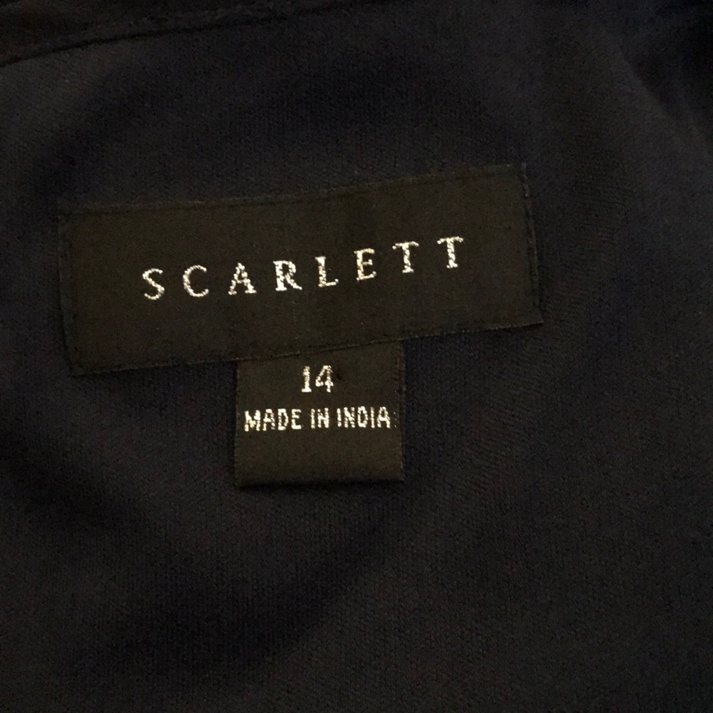 Dress - Picture 7 of 10